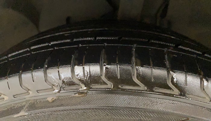 2019 Ford Ecosport TITANIUM 1.5L DIESEL, Diesel, Manual, 73,588 km, Left Front Tyre Tread