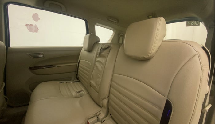 2016 Maruti Ertiga VDI SHVS, Diesel, Manual, 68,384 km, Right Side Rear Door Cabin