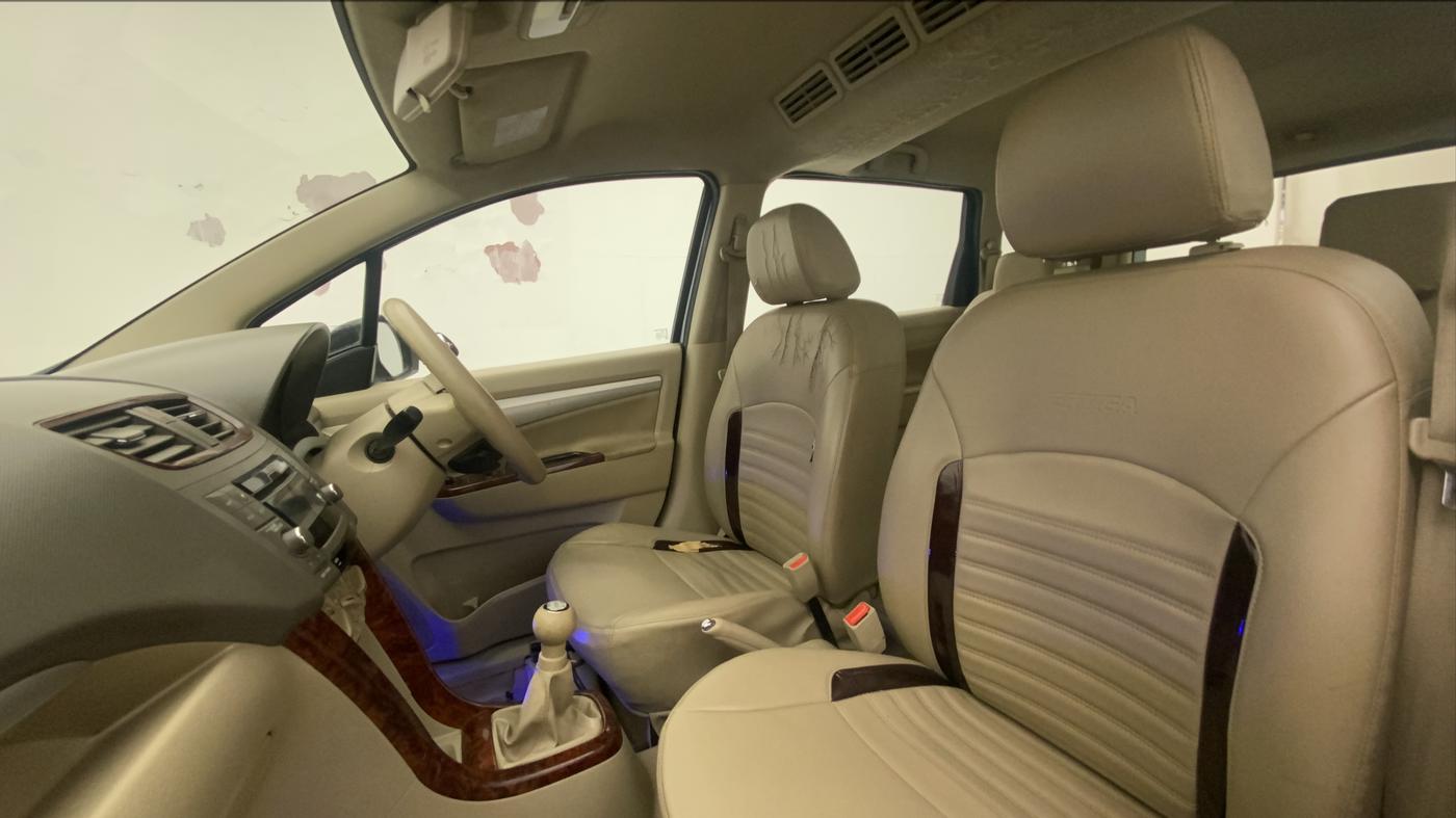 2016 Maruti Ertiga VDI SHVS, Diesel, Manual, 68,384 km, Right Side Front Door Cabin