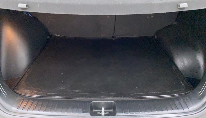 2022 Hyundai Creta SX 1.5 PETROL, Petrol, Manual, 8,971 km, Boot Inside