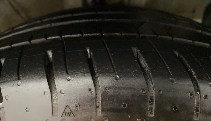 2022 Hyundai Creta SX 1.5 PETROL, Petrol, Manual, 8,971 km, Right Front Tyre Tread