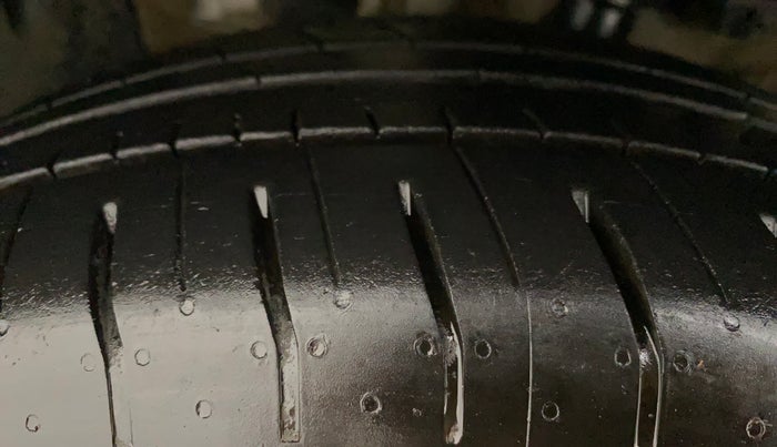 2022 Hyundai Creta SX 1.5 PETROL, Petrol, Manual, 8,971 km, Left Front Tyre Tread