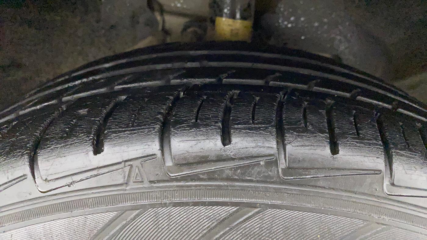 2019 Ford Ecosport TITANIUM 1.5L PETROL, Petrol, Manual, 74,900 km, Right Front Tyre Tread