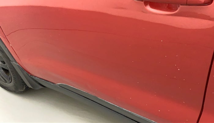 2019 Maruti Vitara Brezza ZDI, Diesel, Manual, 1,02,984 km, Front passenger door - Slightly dented