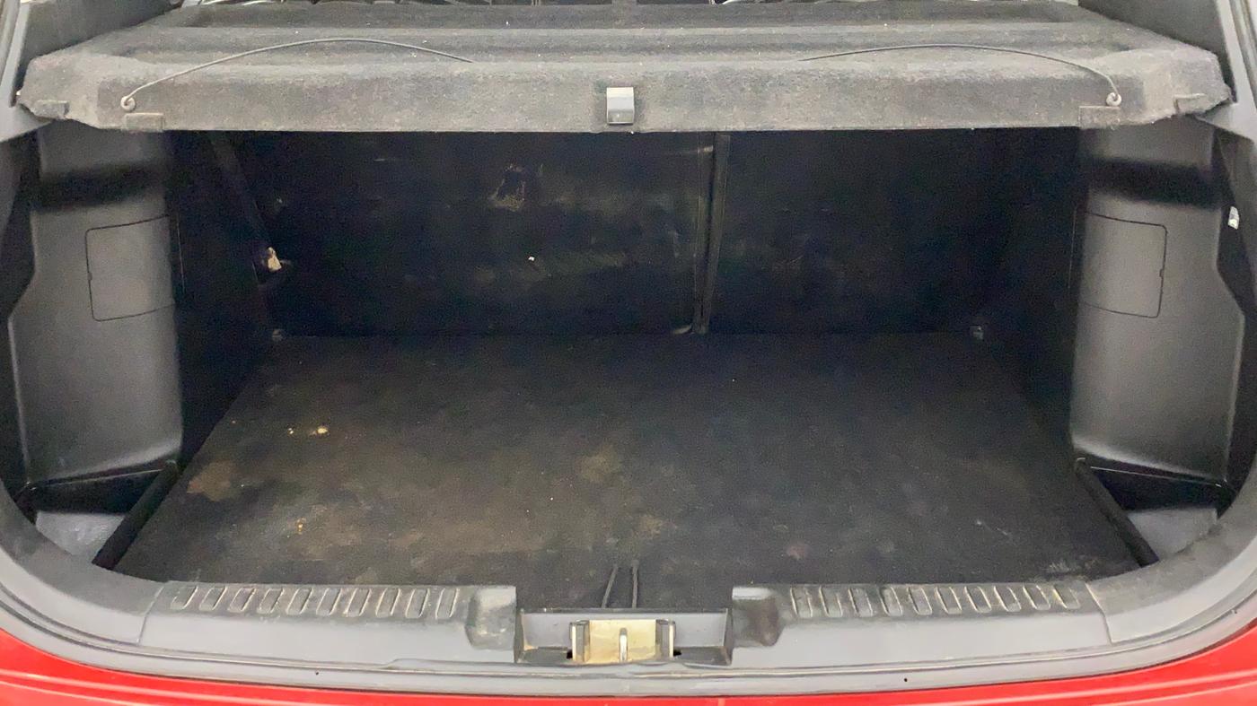 2019 Maruti Vitara Brezza ZDI, Diesel, Manual, 1,02,984 km, Boot Inside