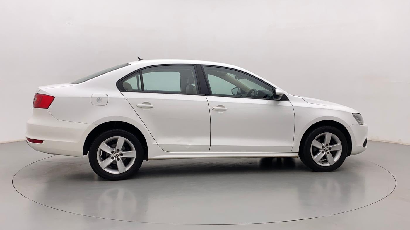 2013 Volkswagen Jetta COMFORTLINE TSI, Petrol, Manual, 1,09,357 km, Right Side View