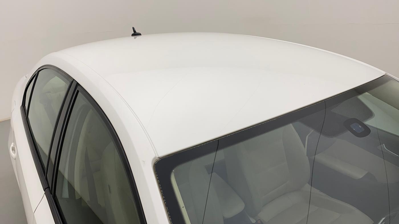 2013 Volkswagen Jetta COMFORTLINE TSI, Petrol, Manual, 1,09,357 km, Roof