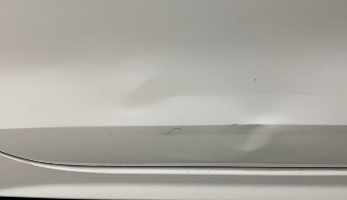 2013 Volkswagen Jetta COMFORTLINE TSI, Petrol, Manual, 1,09,357 km, Right rear door - Slightly dented
