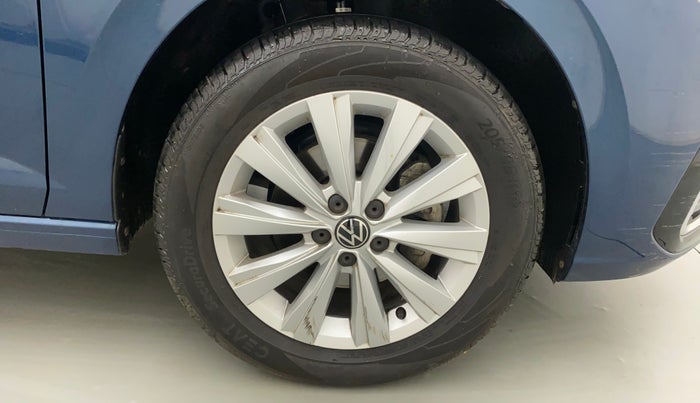 2023 Volkswagen VIRTUS HIGHLINE TSI 1.0 AT, Petrol, Automatic, 10,846 km, Right Front Wheel