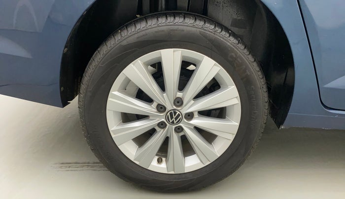 2023 Volkswagen VIRTUS HIGHLINE TSI 1.0 AT, Petrol, Automatic, 10,846 km, Right Rear Wheel