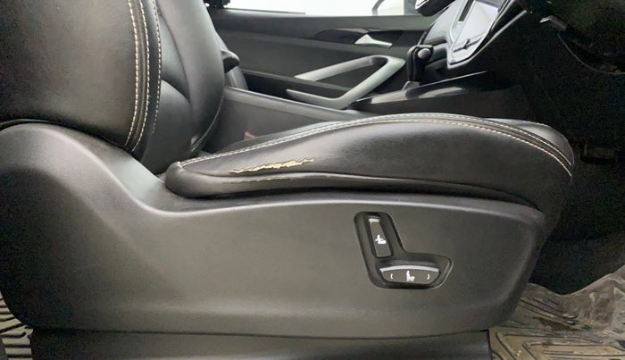 2020 MG HECTOR PLUS SHARP 1.5 PETROL TURBO DCT 6-STR, Petrol, Automatic, 60,375 km, Driver Side Adjustment Panel