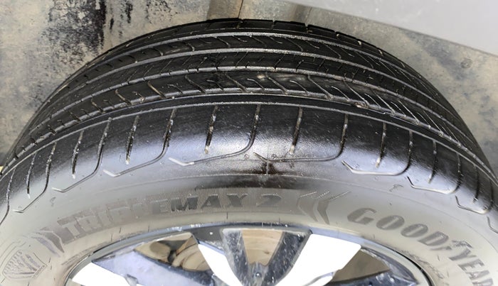 2020 MG HECTOR PLUS SHARP 1.5 PETROL TURBO DCT 6-STR, Petrol, Automatic, 60,375 km, Right Rear Tyre Tread