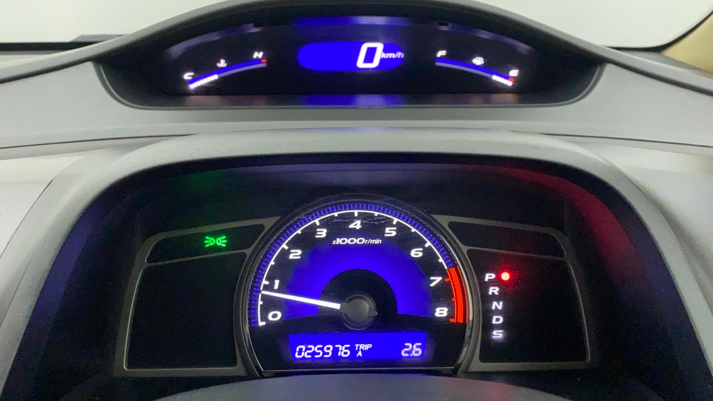 2011 Honda Civic 1.8L I-VTEC V AT SUNROOF, Petrol, Automatic, 25,976 km, Odometer Image