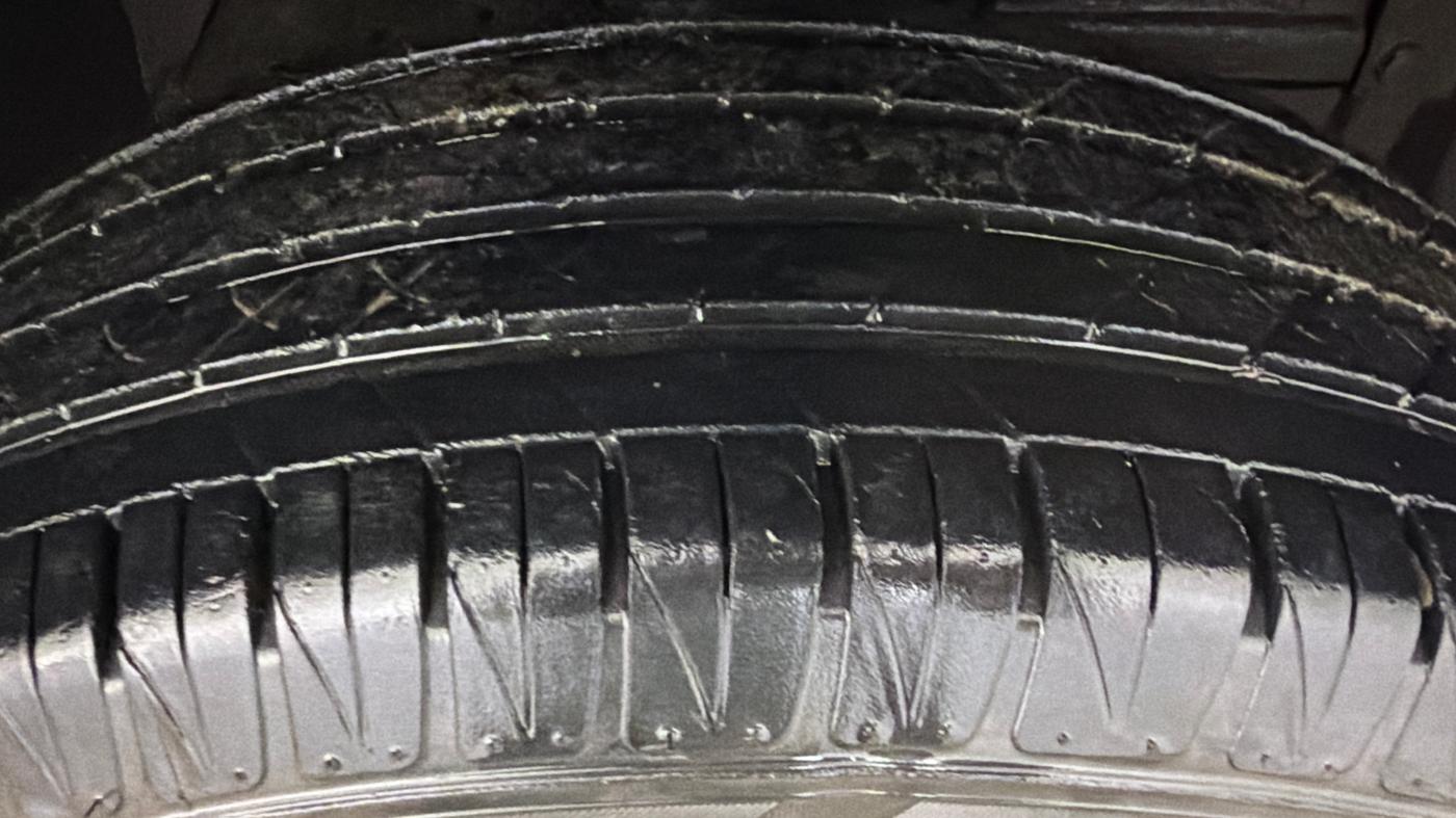 2022 Toyota URBAN CRUISER PREMIUM GRADE AT, Petrol, Automatic, 46,229 km, Right Front Tyre Tread