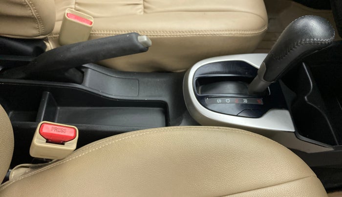 2017 Honda Jazz 1.2L I-VTEC V AT, Petrol, Automatic, 70,424 km, Gear Lever