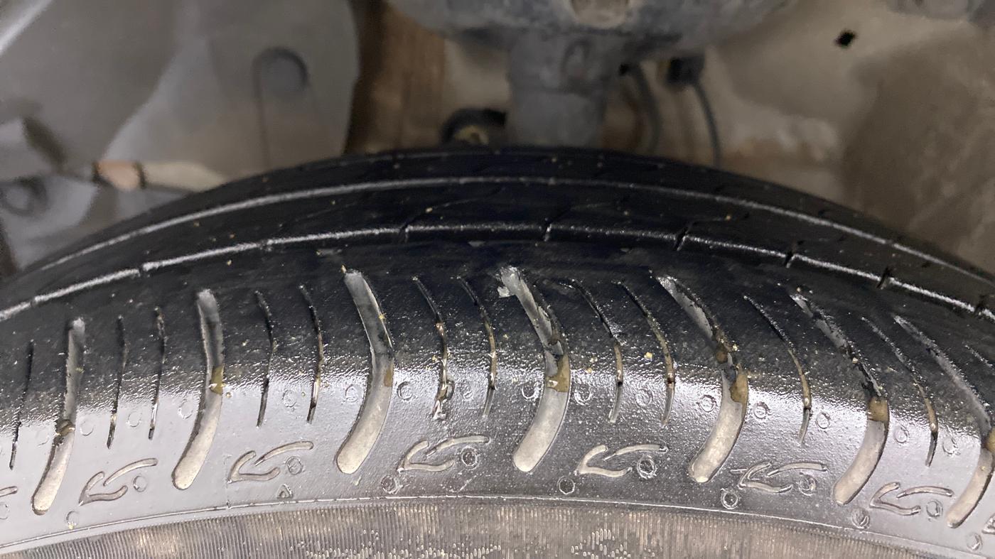 2017 Honda Jazz 1.2L I-VTEC V AT, Petrol, Automatic, 70,424 km, Left Front Tyre Tread