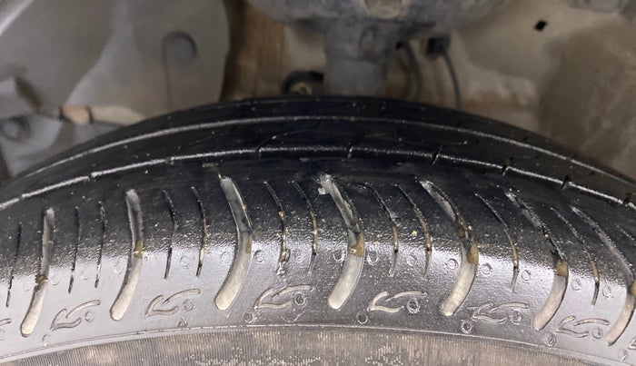 2017 Honda Jazz 1.2L I-VTEC V AT, Petrol, Automatic, 70,424 km, Left Front Tyre Tread