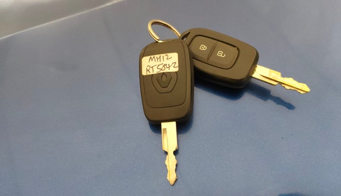 2019 Renault Kwid CLIMBER 1.0 AMT, Petrol, Automatic, 14,060 km, Key Close Up