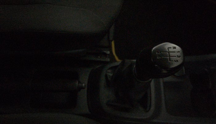 2016 Renault Kwid RXT 0.8, Petrol, Manual, 10,868 km, Gear Lever