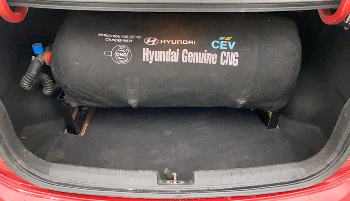 2014 Hyundai Xcent SX 1.2 (O), CNG, Manual, 80,704 km, Boot Inside
