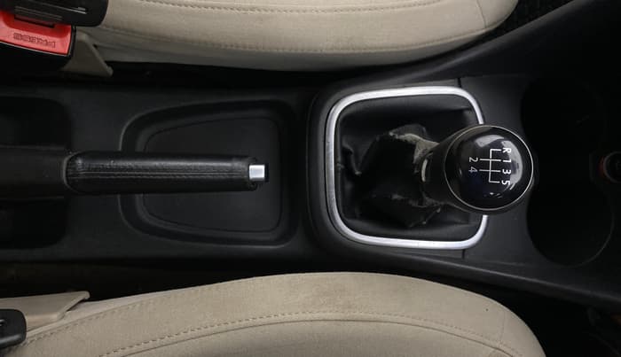 2014 Volkswagen Polo HIGHLINE DIESEL, Diesel, Manual, 66,378 km, Gear Lever