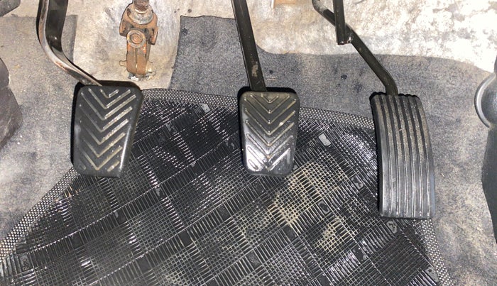 2015 Hyundai Eon ERA +, Petrol, Manual, 93,621 km, Pedals