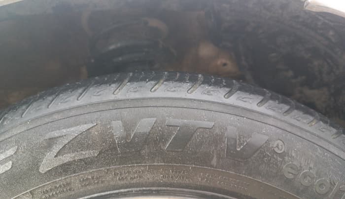 2017 Maruti Ertiga VDI SHVS, Diesel, Manual, 1,07,283 km, Right Front Tyre Tread