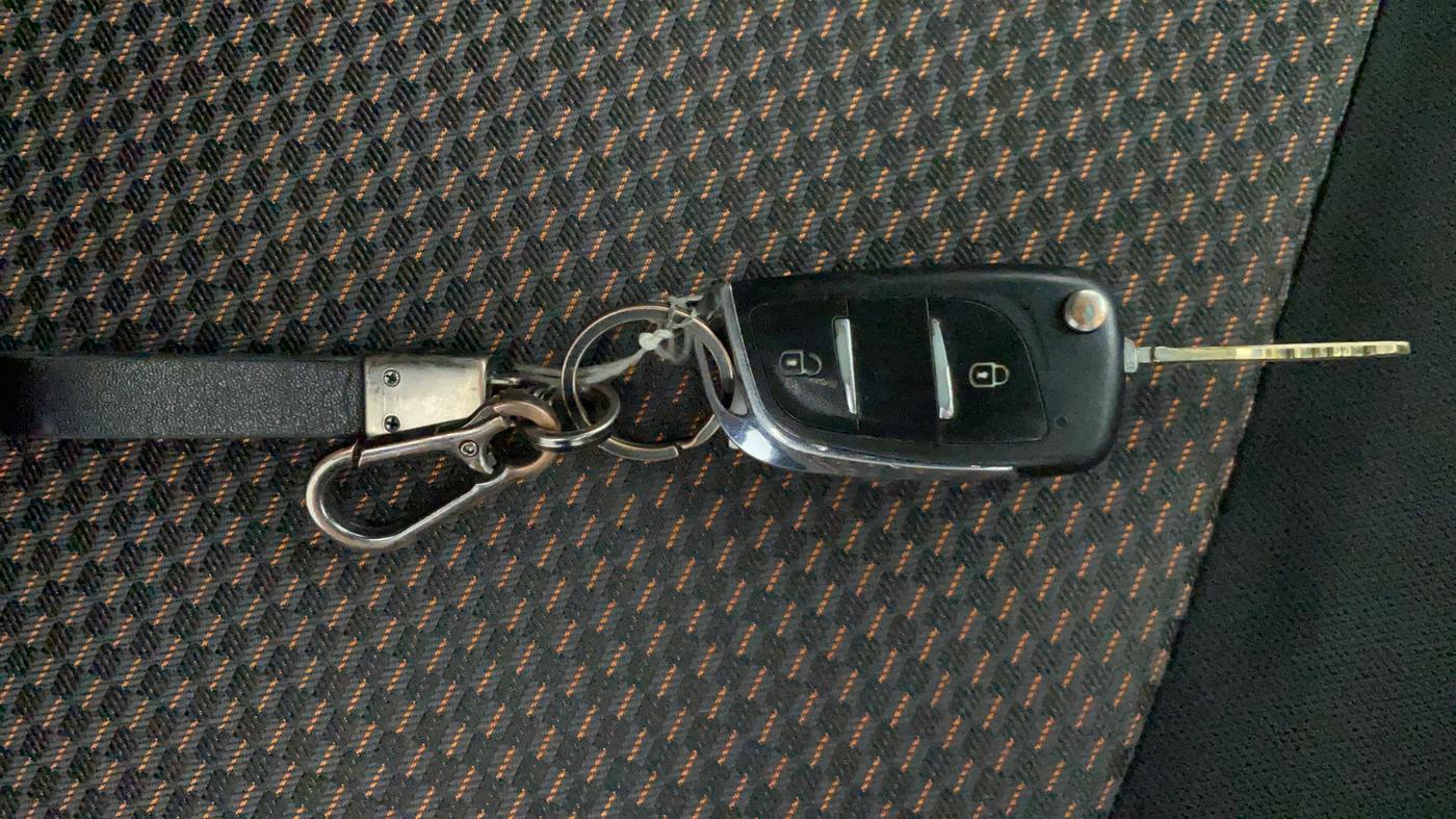 2020 Maruti S PRESSO VXI, Petrol, Manual, 66,610 km, Key Close Up