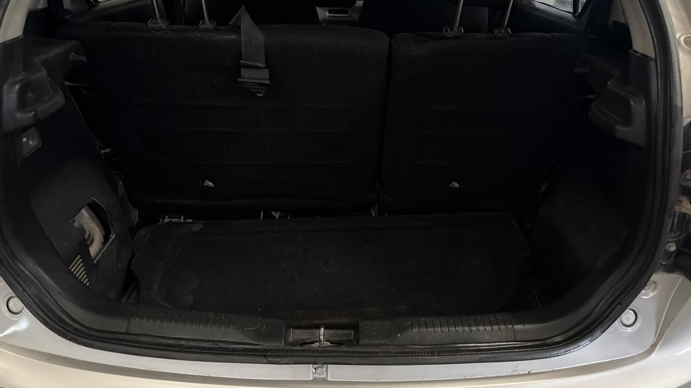 2017 Maruti IGNIS ZETA 1.2, Petrol, Manual, 97,153 km, Boot Inside