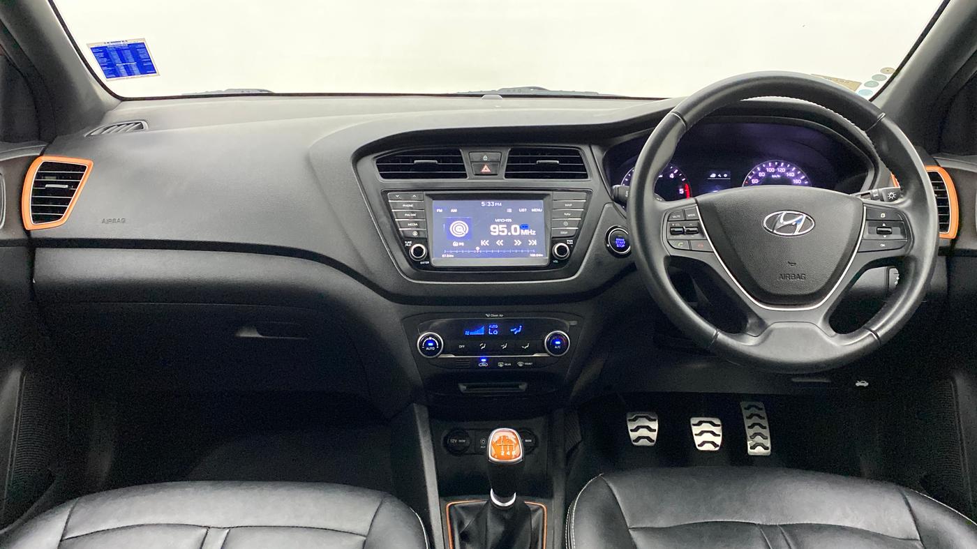 2017 Hyundai i20 Active 1.4 SX, Diesel, Manual, 33,802 km, Dashboard