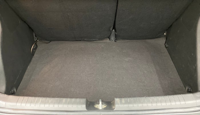 2017 Hyundai i20 Active 1.4 SX, Diesel, Manual, 33,802 km, Boot Inside