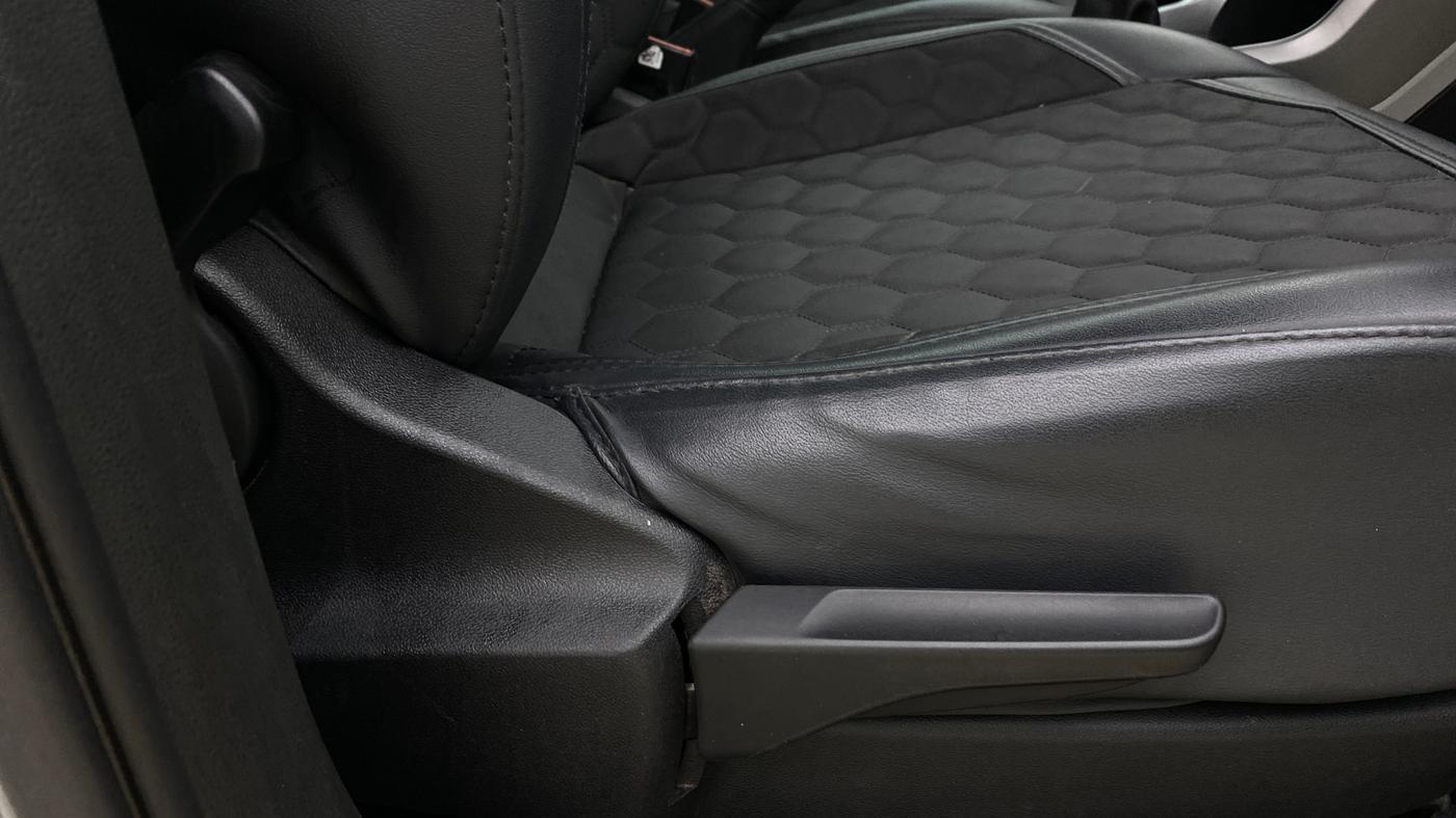 2022 Skoda KUSHAQ AMBITION 1.0L TSI MT, Petrol, Manual, 60,019 km, Driver Side Adjustment Panel