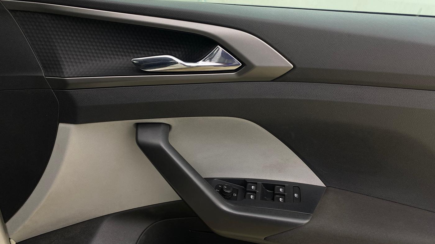 2022 Skoda KUSHAQ AMBITION 1.0L TSI MT, Petrol, Manual, 60,019 km, Driver Side Door Panels Control