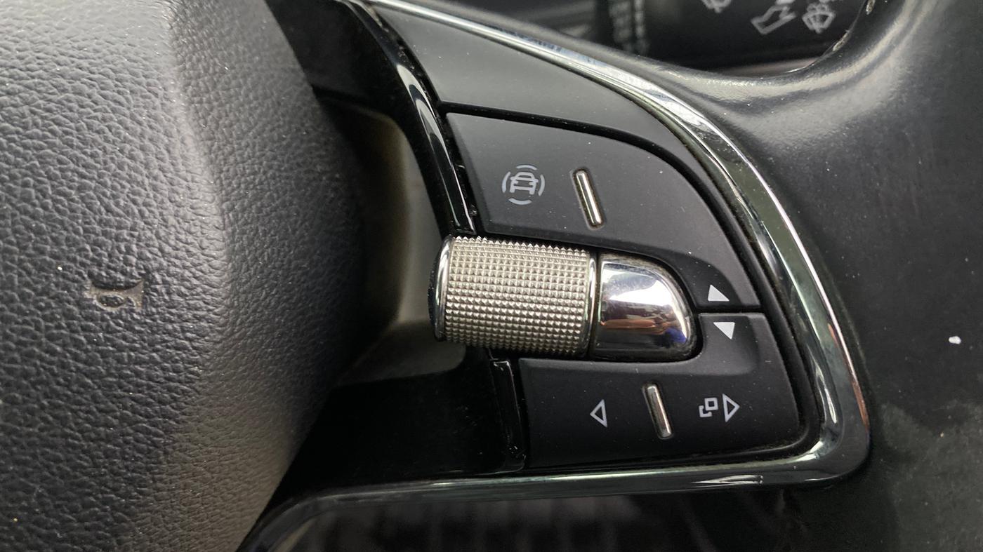 2022 Skoda KUSHAQ AMBITION 1.0L TSI MT, Petrol, Manual, 60,019 km, Adaptive Cruise Control