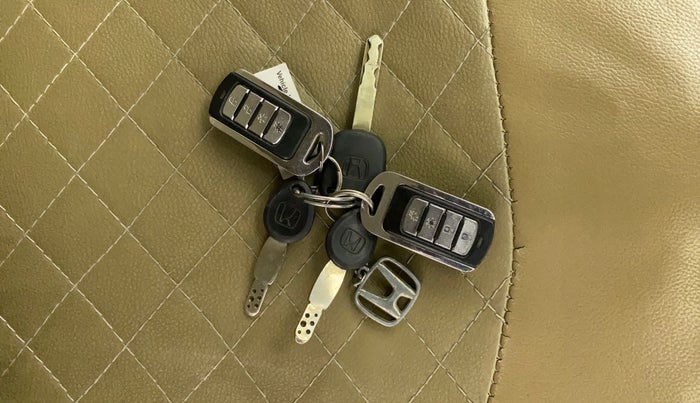 2015 Honda Amaze 1.2L I-VTEC S, Petrol, Manual, 78,103 km, Key Close Up