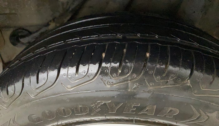 2015 Honda Amaze 1.2L I-VTEC S, Petrol, Manual, 78,103 km, Left Rear Tyre Tread