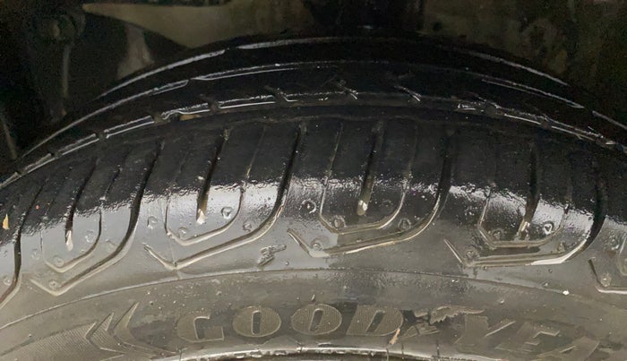 2015 Honda Amaze 1.2L I-VTEC S, Petrol, Manual, 78,103 km, Left Front Tyre Tread