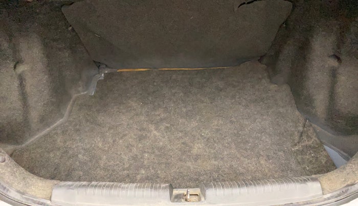 2015 Honda Amaze 1.2L I-VTEC S, Petrol, Manual, 78,103 km, Boot Inside