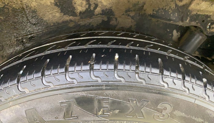 2017 Maruti Wagon R 1.0 VXI, Petrol, Manual, 72,754 km, Left Rear Tyre Tread