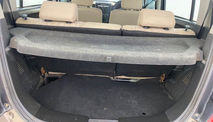 2017 Maruti Wagon R 1.0 VXI, Petrol, Manual, 72,754 km, Boot Inside