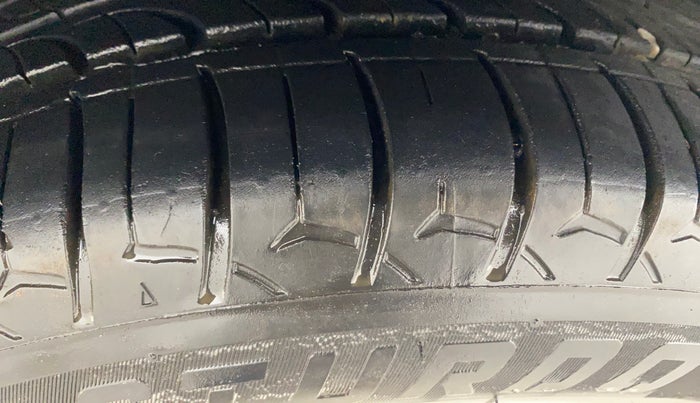 2017 Ford New Figo TITANIUM1.5 DIESEL, Diesel, Manual, 97,482 km, Left Front Tyre Tread