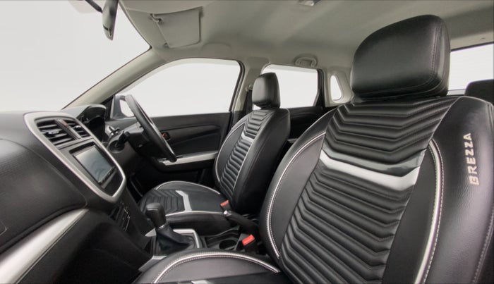 2021 Maruti Vitara Brezza VXI AT SHVS, Petrol, Automatic, 18,327 km, Right Side Front Door Cabin