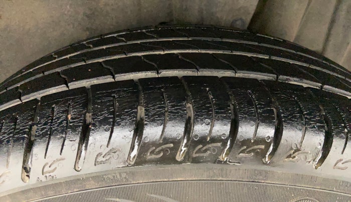 2021 Maruti Vitara Brezza VXI AT SHVS, Petrol, Automatic, 18,327 km, Left Rear Tyre Tread