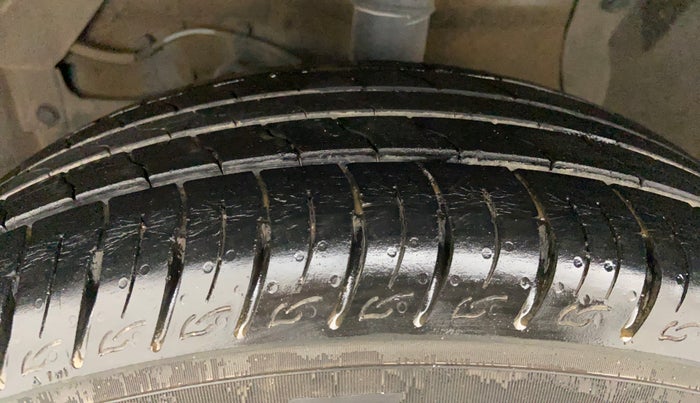 2021 Maruti Vitara Brezza VXI AT SHVS, Petrol, Automatic, 18,327 km, Left Front Tyre Tread