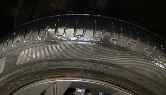 2023 Hyundai NEW I20 MAGNA 1.2 MT, Petrol, Manual, 53,873 km, Right Rear Tyre Tread