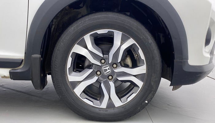 2017 Honda WR-V 1.2 i-VTEC VX MT, CNG, Manual, 60,516 km, Right Front Wheel