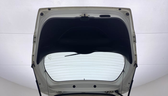 2017 Honda WR-V 1.2 i-VTEC VX MT, CNG, Manual, 60,516 km, Boot Door Open