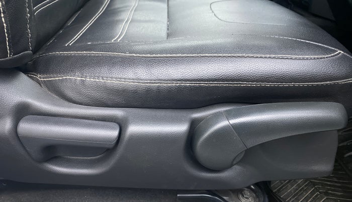 2017 Honda WR-V 1.2 i-VTEC VX MT, CNG, Manual, 60,516 km, Driver Side Adjustment Panel