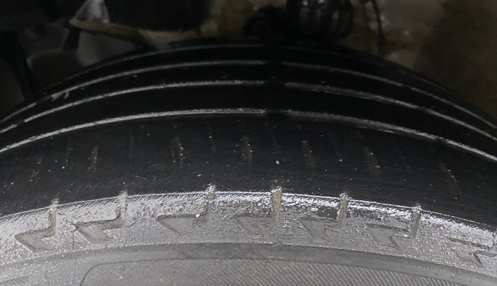 2017 Honda WR-V 1.2 i-VTEC VX MT, CNG, Manual, 60,516 km, Left Front Tyre Tread