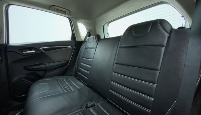 2017 Honda WR-V 1.2 i-VTEC VX MT, CNG, Manual, 60,516 km, Right Side Rear Door Cabin